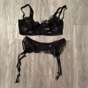 Fleur Du Mal Elegant Black Lace Floral Lingerie Set